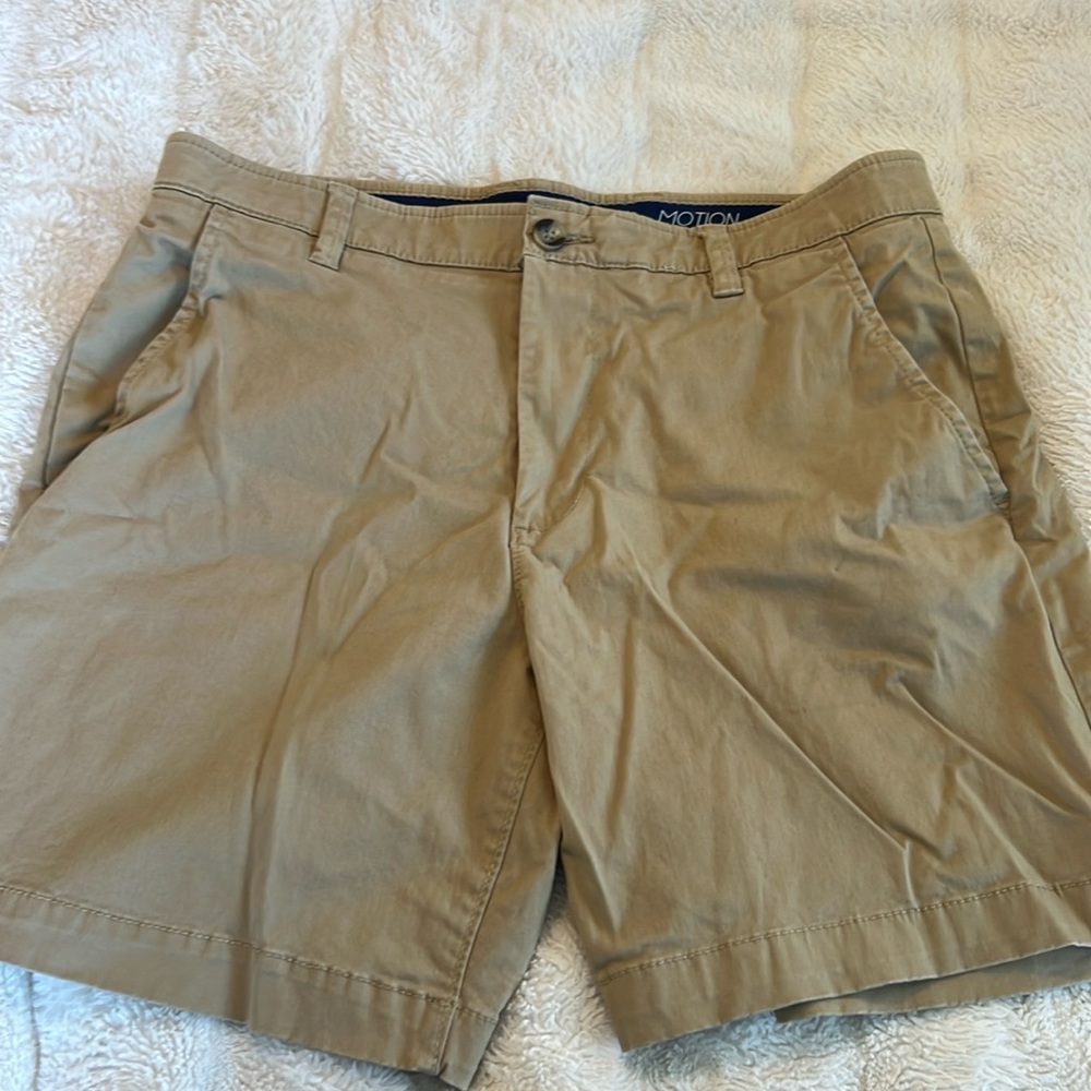 Crown & Ivy Short